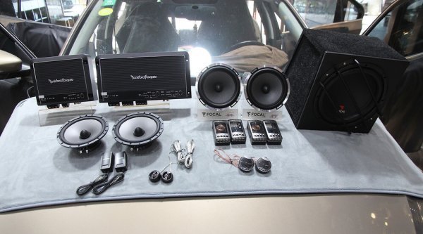 19款速腾自动低配音响解析 双声道支持与3D立体音效果探讨及音响设备维修指南